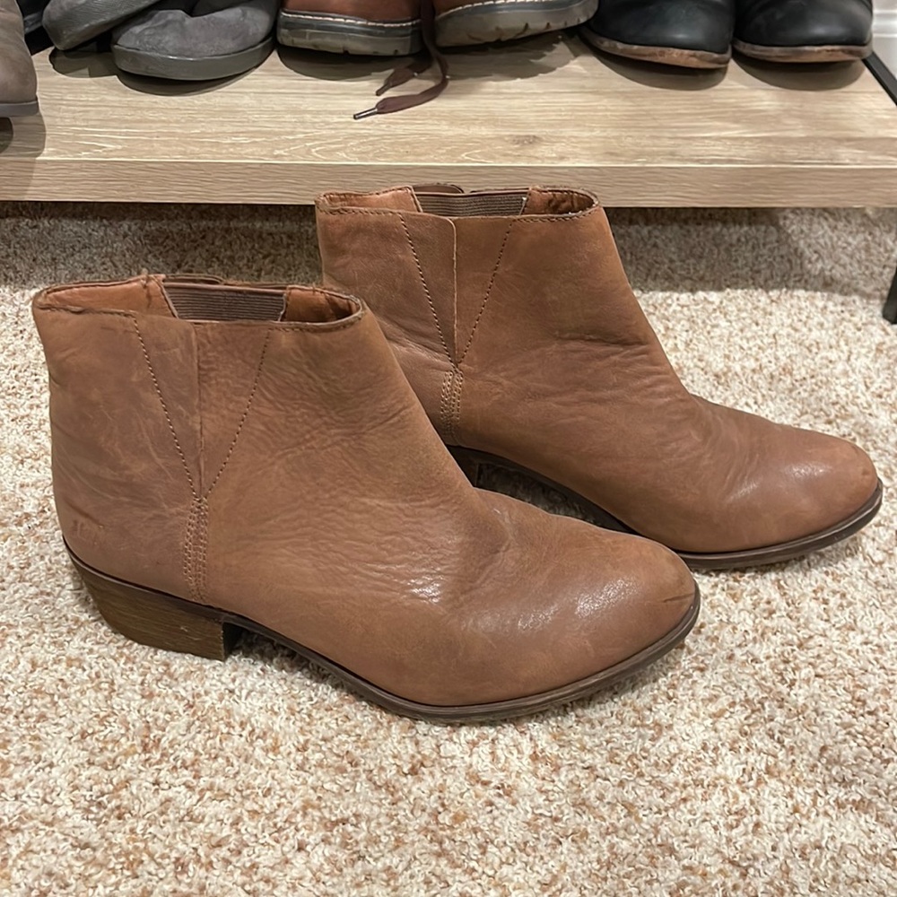 Lucky 🍀 Brown Leather Boot